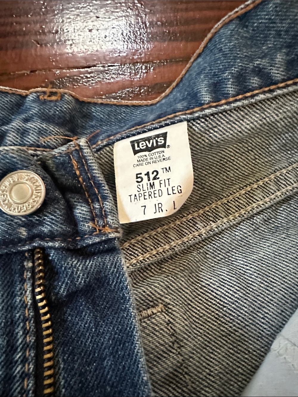 Vintage Levi's 512 Straight-Leg Women's Jeans in Blue Denim High Rise Waist - Picture 3 of 10